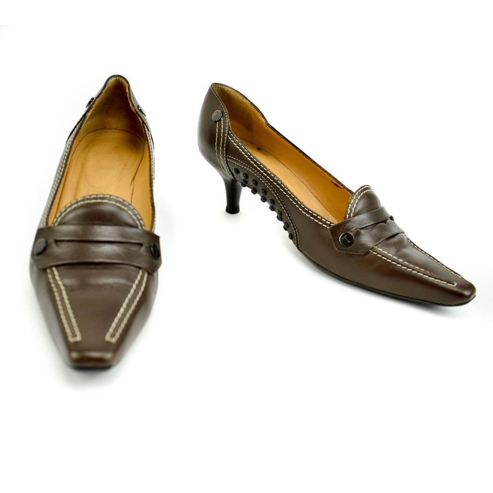 TOD'S: Brown, Leather "T" Logo Low Heels/Pumps